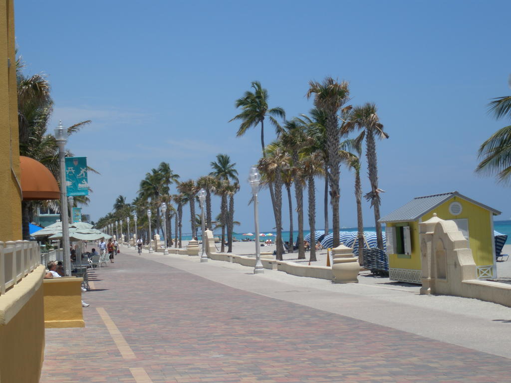 Hollywood Sands Resort Экстерьер фото