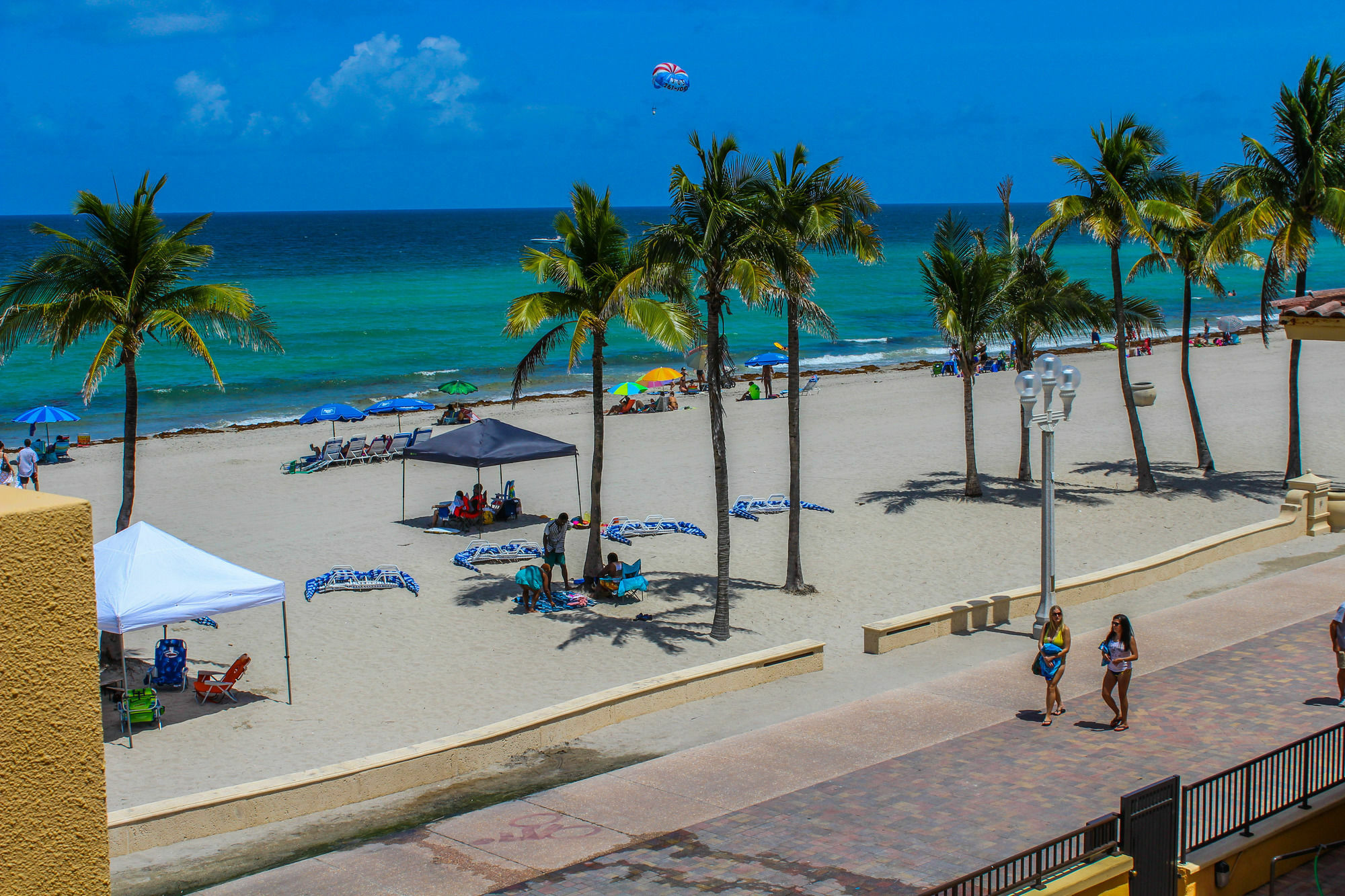 Hollywood Sands Resort Экстерьер фото